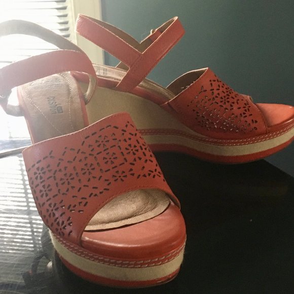 Clarks: Zia Graze Orange Platform Wedge Sandal - Picture 5 of 8